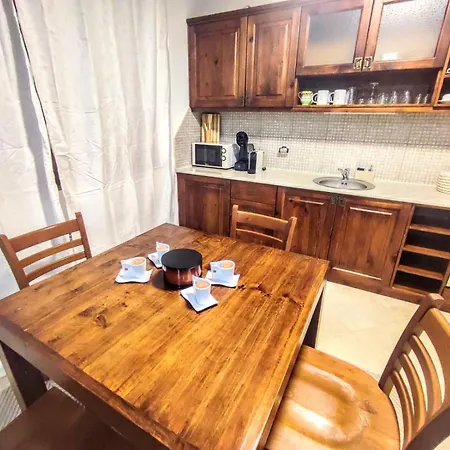 Апартамент Large 1bd In 4star Банско