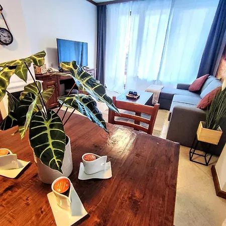 Large 1bd In 4star Апартамент