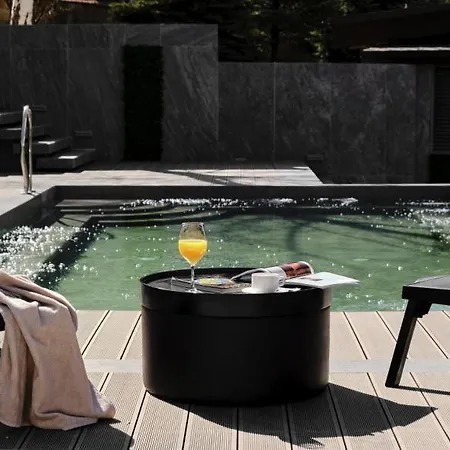 Apartmán Large 1bd In 4star *