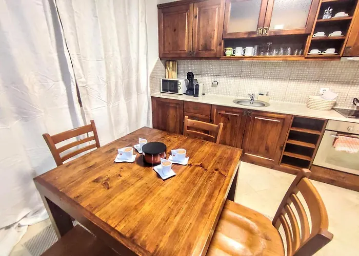 Апартамент Large 1bd In 4star Банско
